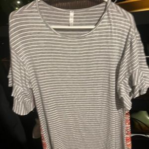 Patterned summer top